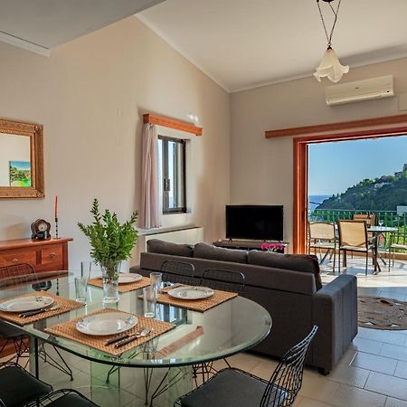 Golden Flower'S Apartment Πόρος Εξωτερικό φωτογραφία