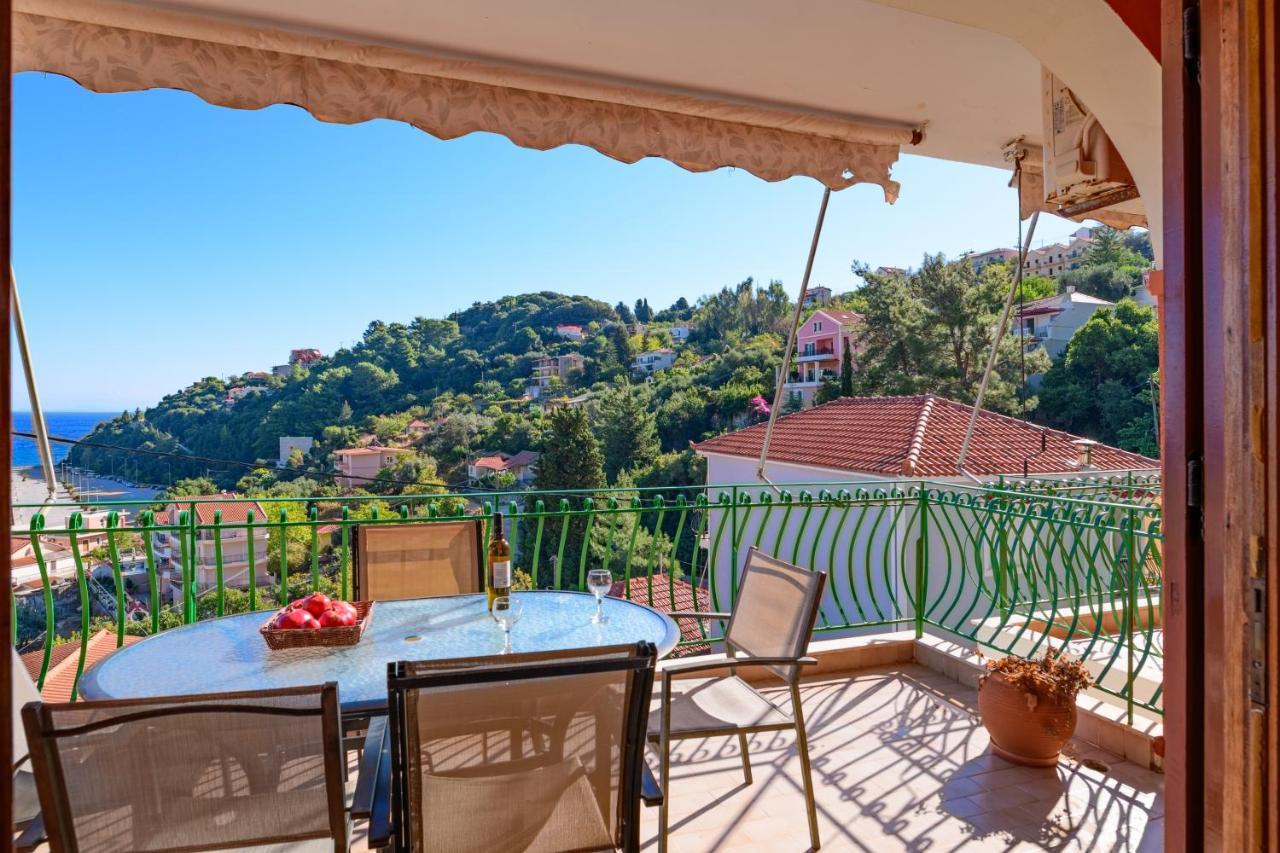 Golden Flower'S Apartment Πόρος Εξωτερικό φωτογραφία