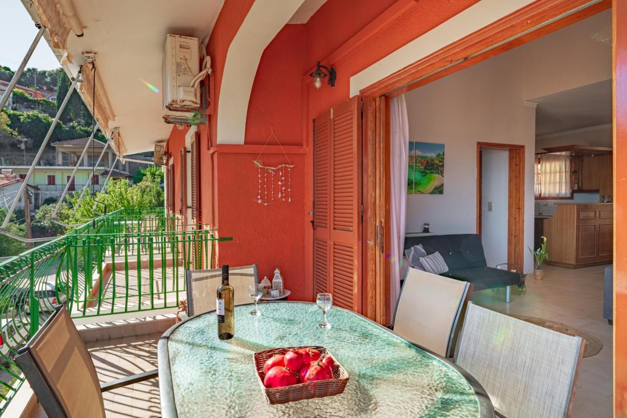 Golden Flower'S Apartment Πόρος Εξωτερικό φωτογραφία