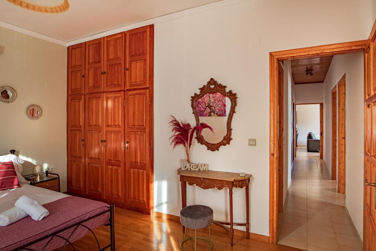 Golden Flower'S Apartment Πόρος Εξωτερικό φωτογραφία