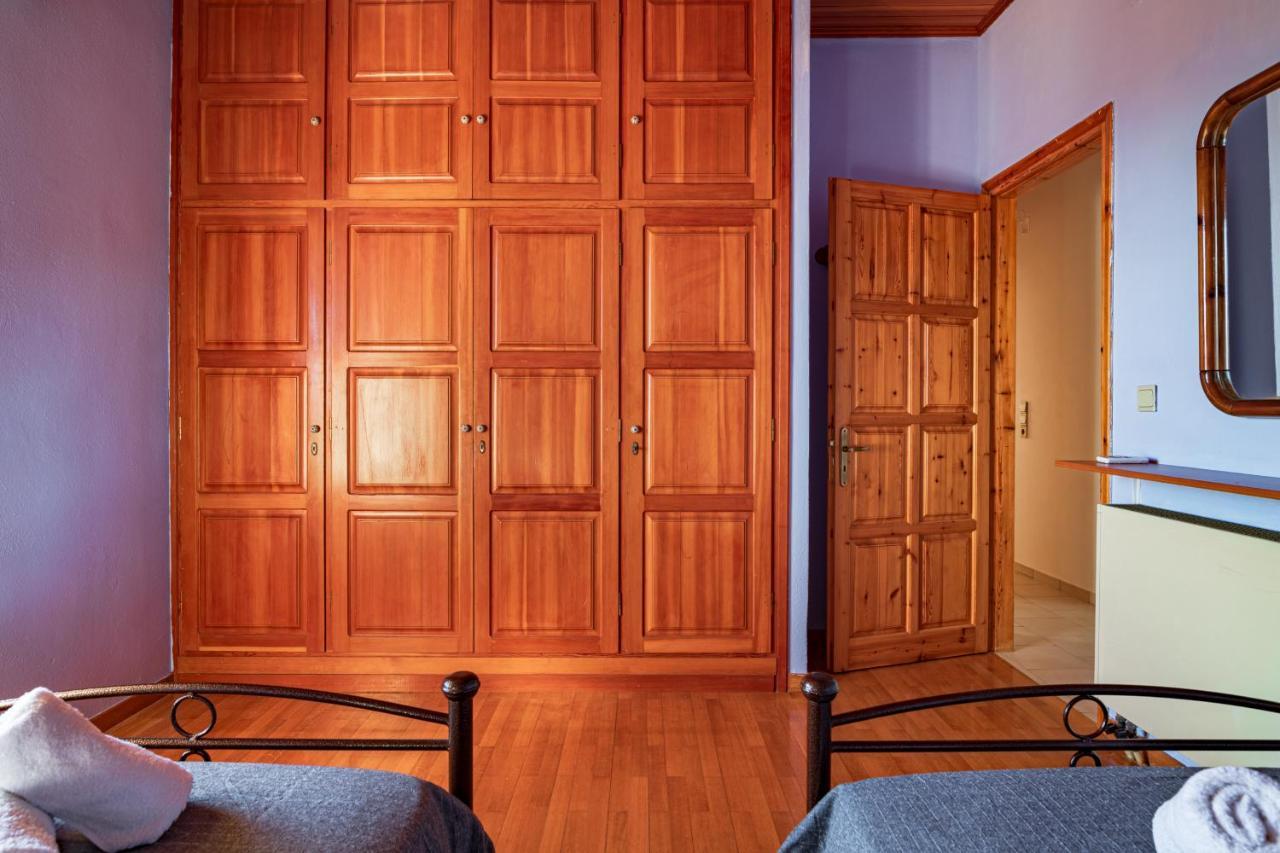 Golden Flower'S Apartment Πόρος Εξωτερικό φωτογραφία
