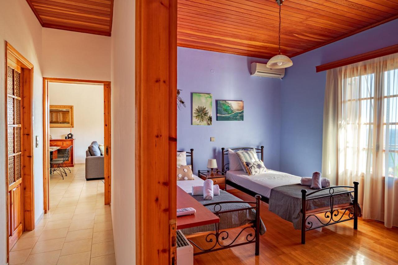 Golden Flower'S Apartment Πόρος Εξωτερικό φωτογραφία