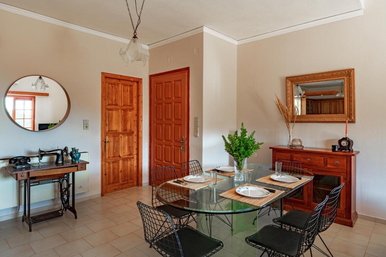 Golden Flower'S Apartment Πόρος Εξωτερικό φωτογραφία