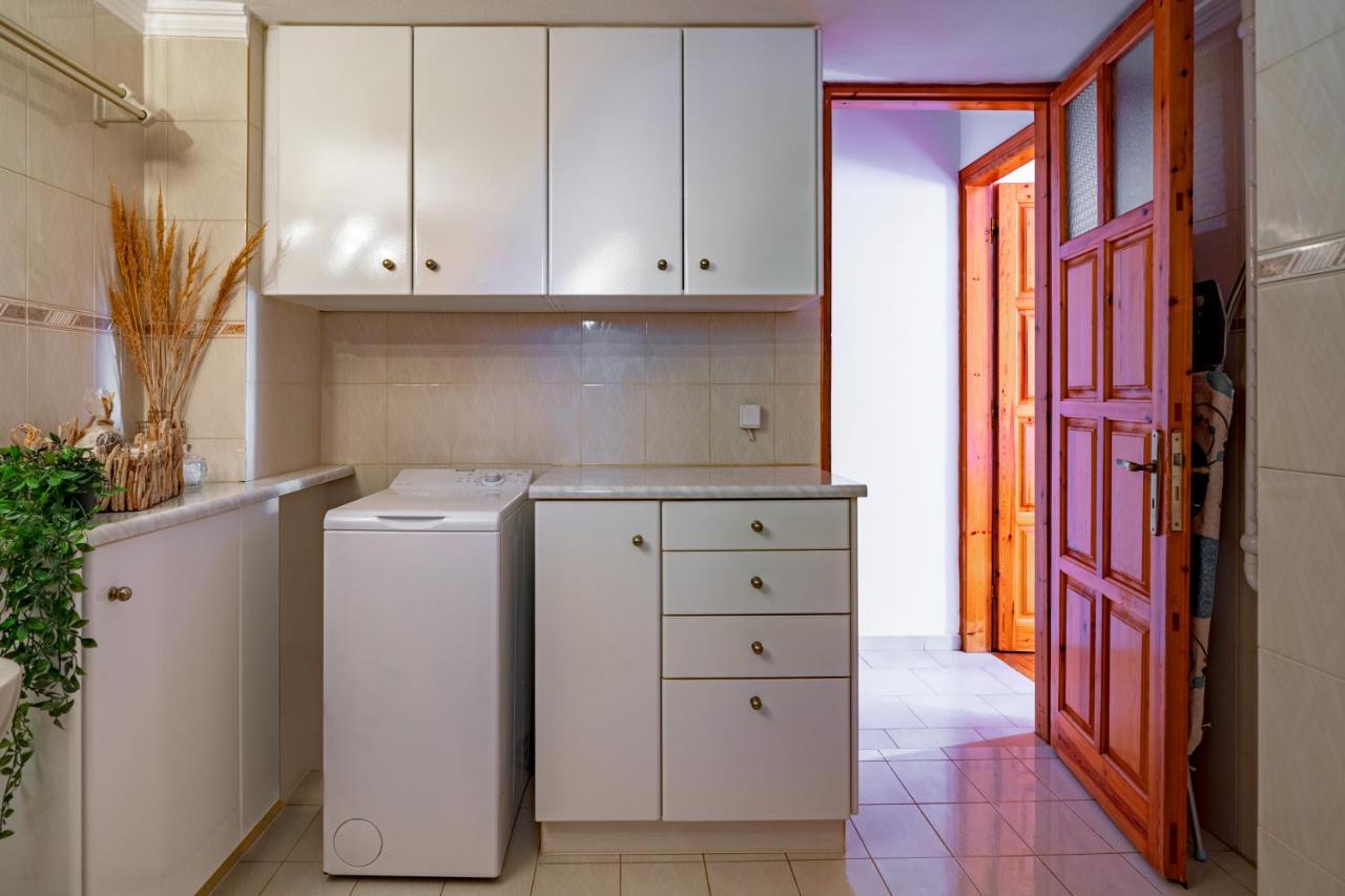 Golden Flower'S Apartment Πόρος Εξωτερικό φωτογραφία
